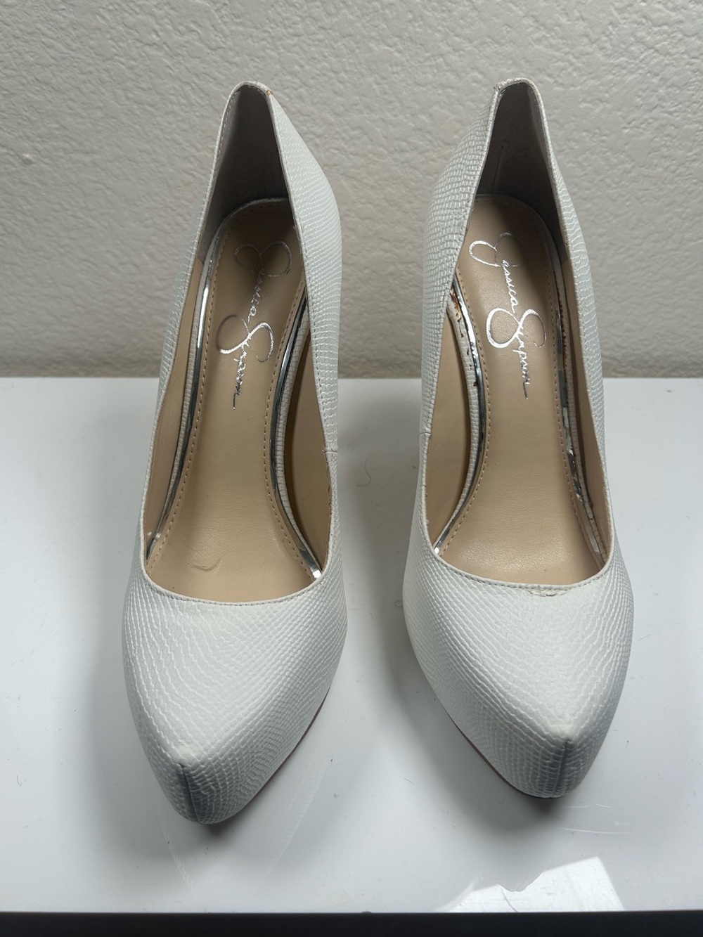 Jessica Simpson Parisah Platform Pump in White Snake size 10